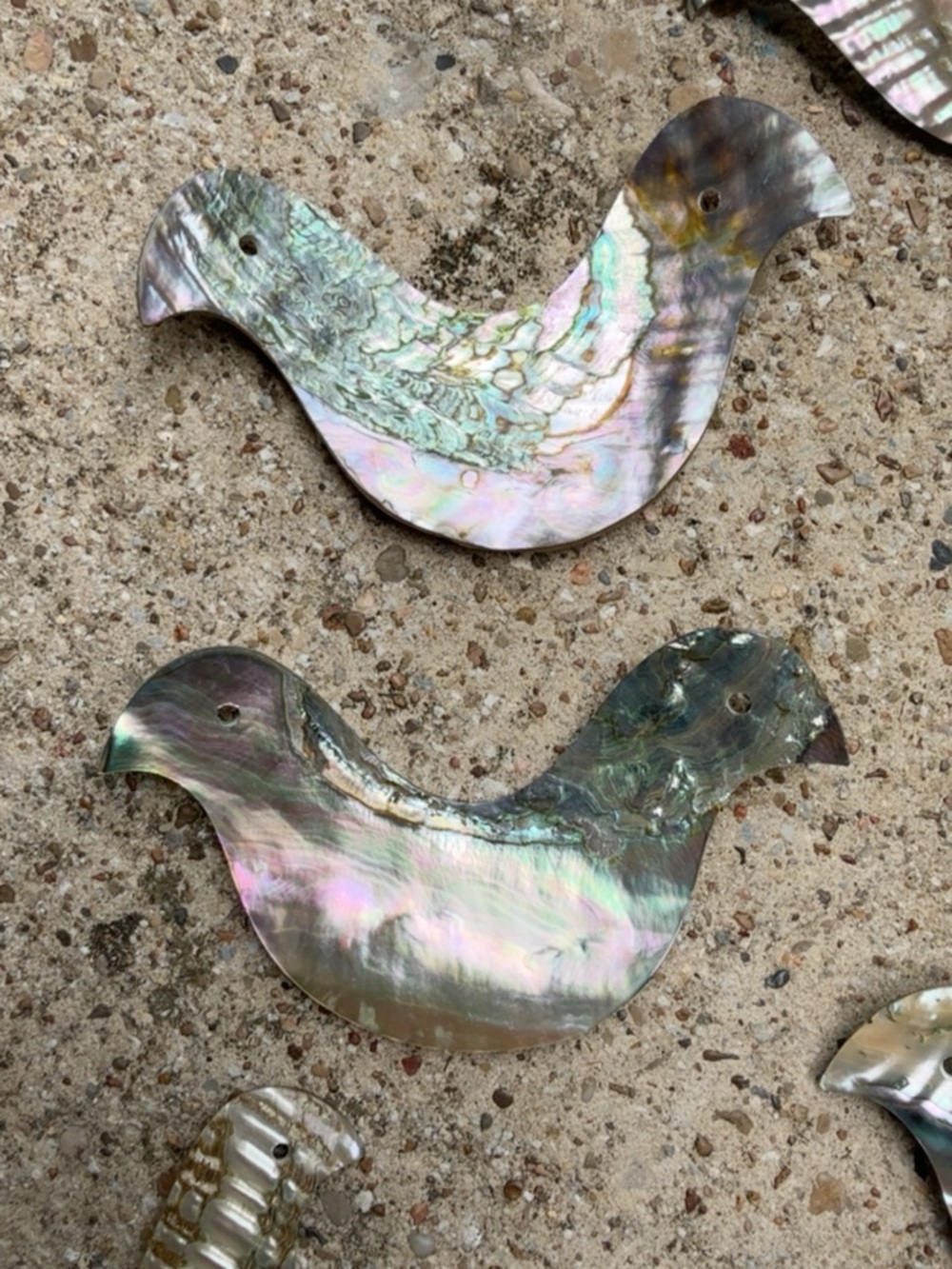 Iridescent Mother of Pearl Bird Pendants / Shell Statement Charms - Picture 8 of 8